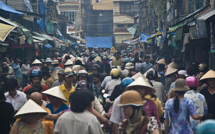 The hustle bustle of Binh Tay market 
